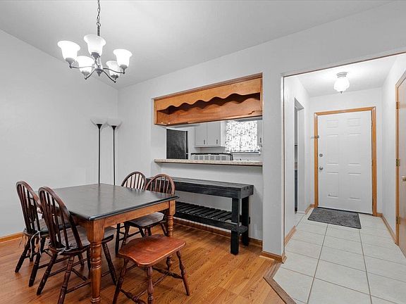 2nd image of 3021 Homewood Pl
