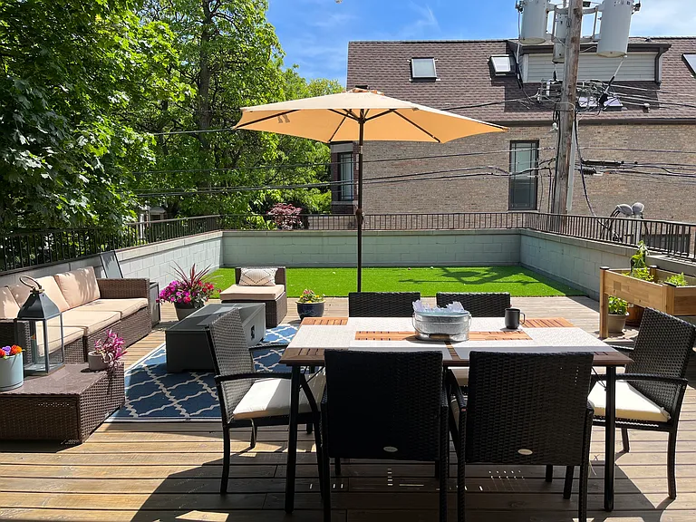 700 Sq Ft Private Terrace