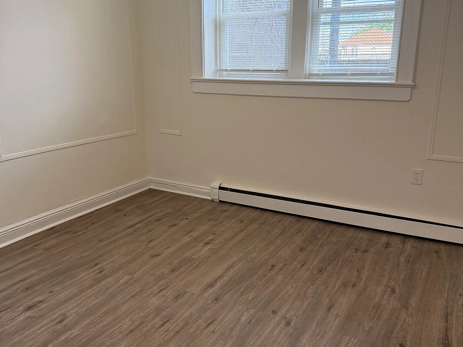 2 bed, 602 sqft, $1,850 — Photo 2