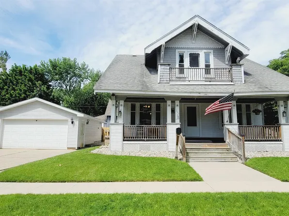 1403 12th St, Port Huron, MI 48060