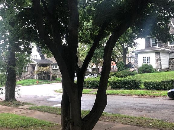2nd image of 5436 Woodcrest Ave