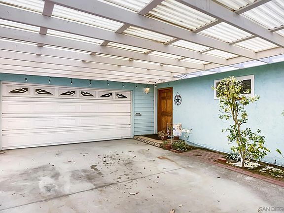 3rd image of 7169 Ballinger Ave