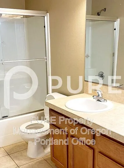 2806 Raymond St — Photo 18
