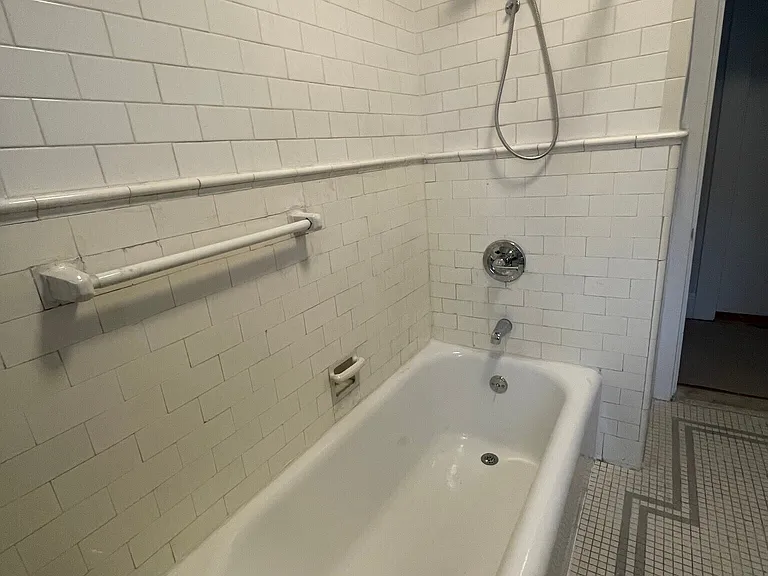 621 Undercliff Ave #2 — Photo 7