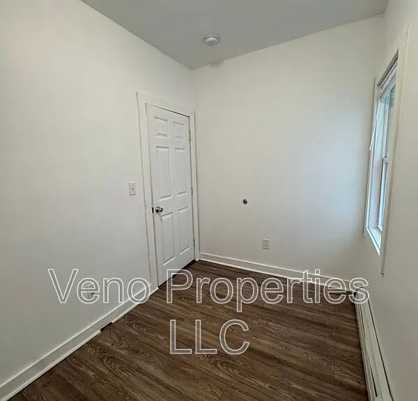 5 Marshall St #1 — Photo 9