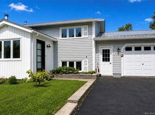 1255 Veniot Ave, Bathurst, NB E2A 4C1