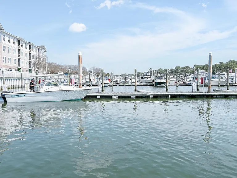 The Pearl at Marina Shores — Photo 30