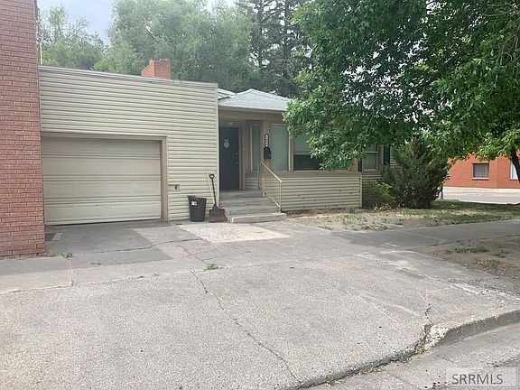 2nd image of 1600 Curtis Ave #1-4