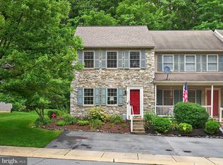45 Deep Hollow Ln, Lancaster, PA 17603