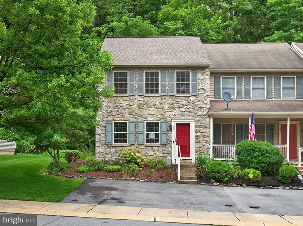 45 Deep Hollow Ln, Lancaster, PA 17603