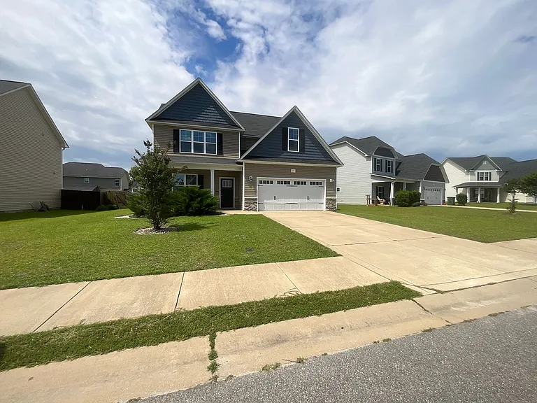 134 Chatfield Dr — Photo 1