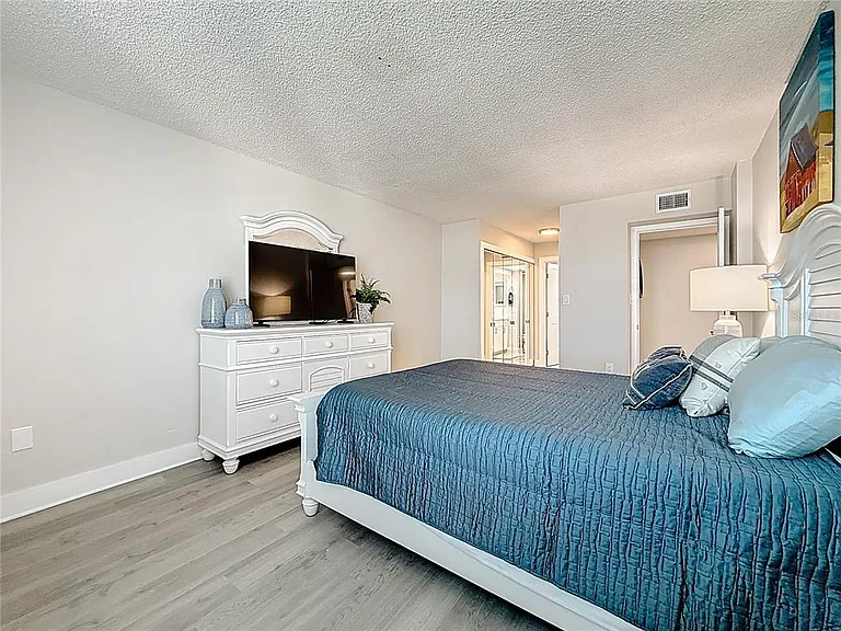400 Island Way #1411 — Photo 26