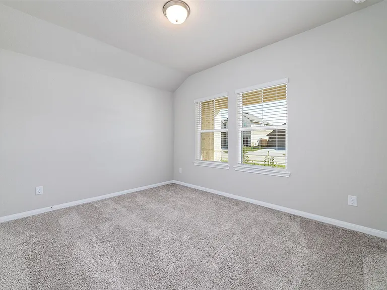 21518 Carbone Ln — Photo 5