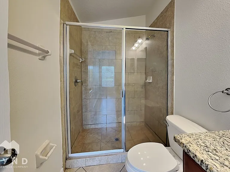 1212 Oak Pond St — Photo 12