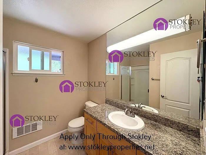 227 Masters Ct #4 — Photo 8