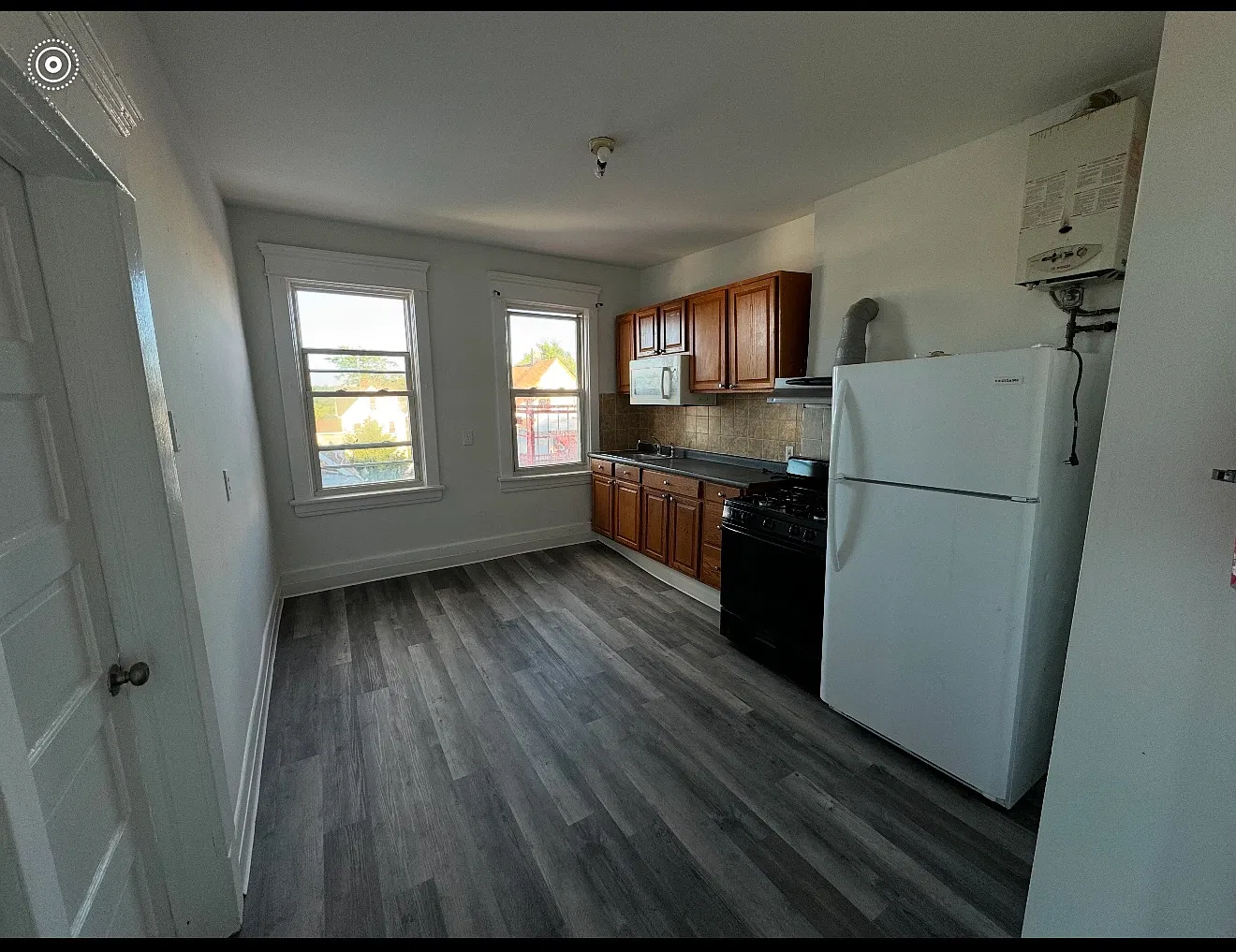 1 bed, $1,600 — Photo 3
