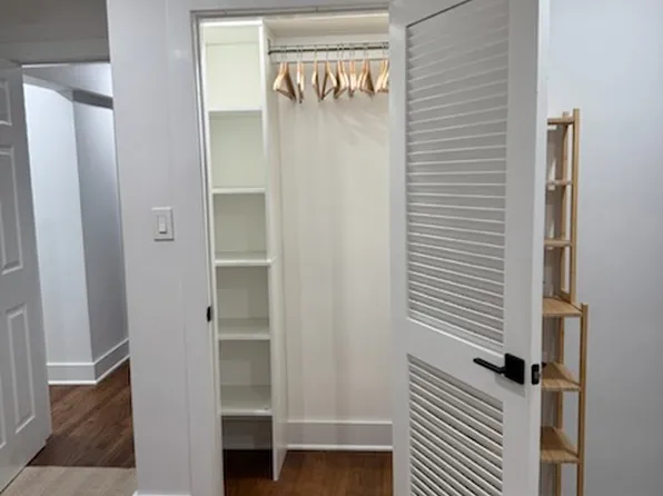 644 S Illinois St, Arlington, VA 22204