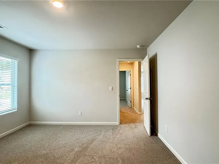 56 Thompson Ridge Ln — Photo 35
