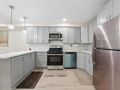 949 Summit Ave FLOOR 1, Jersey City, NJ, 07307