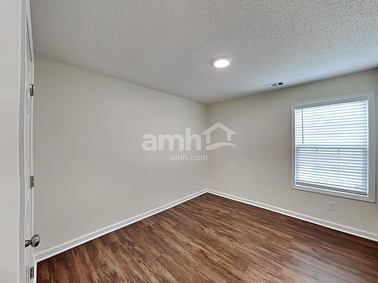 392 Rosemont Ct — Photo 19