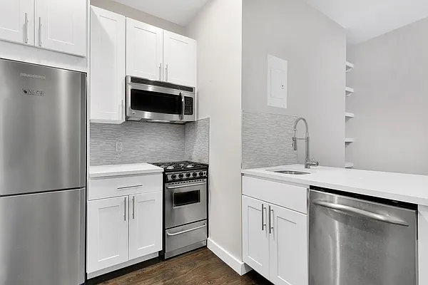 Rented by Cooper & Cooper Real Estate | media 24