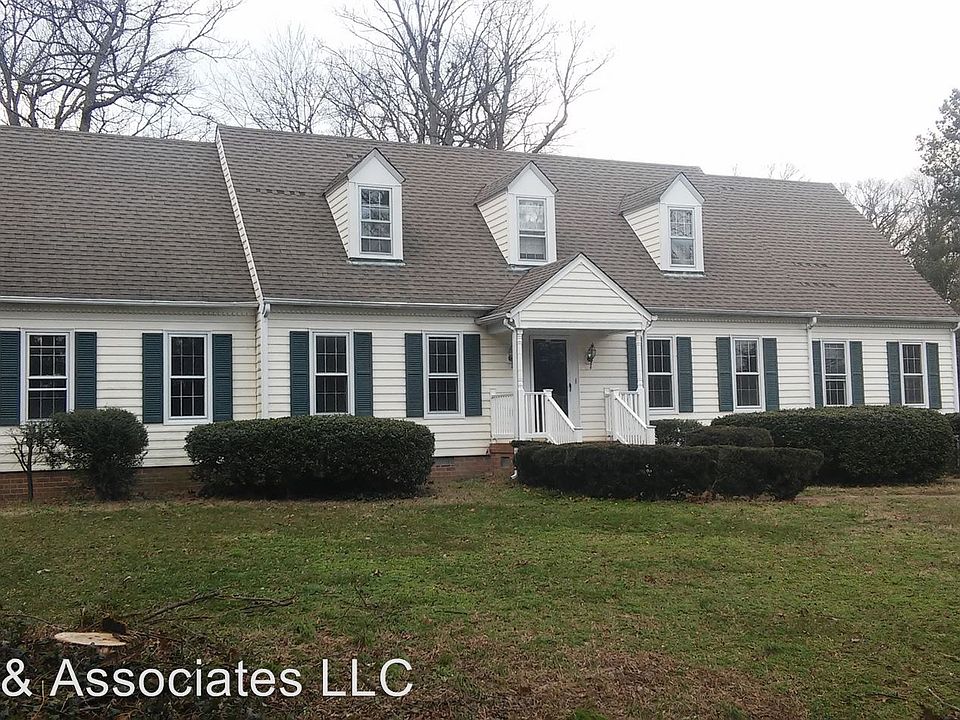 1st image of 3700 Monza Dr