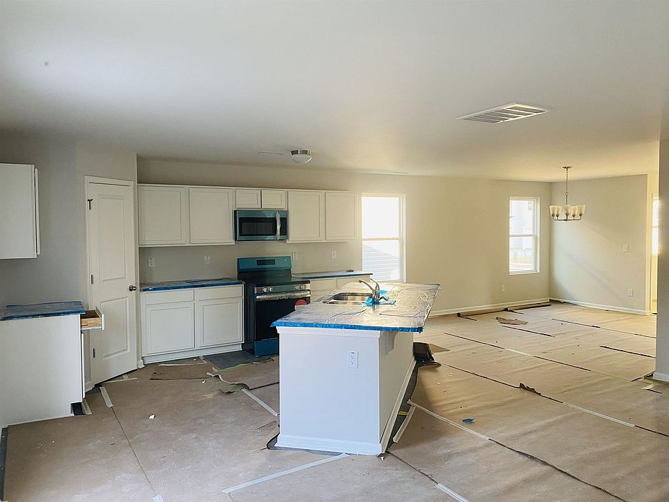 2nd image of 721 Spellbrook Rd