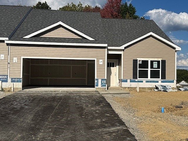 1st image of 358 Gleneagles Dr