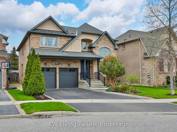 2327 Gladacres Ln E, Oakville, ON L6M 0G4