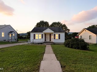 1929 Greenway St, Kingsport, TN 37660