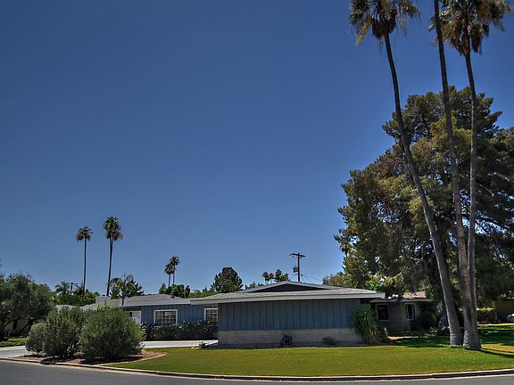 4th image of 1525 N Bel Air Dr