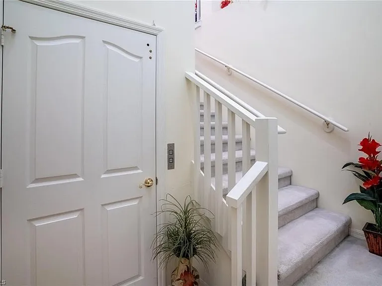 8500 Mystic Greens Way #5-505 — Photo 23