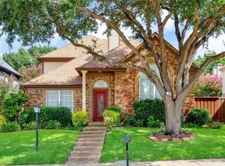 18408 Woodpond Pl, Dallas, TX 75252
