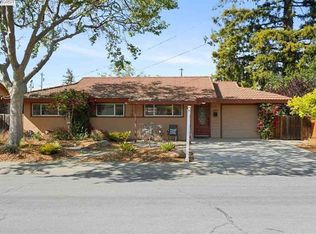 2110 Jardin Dr, Mountain View, CA 94040