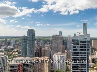 11 Wellesley St W #5010, Toronto, ON M4Y 0G4