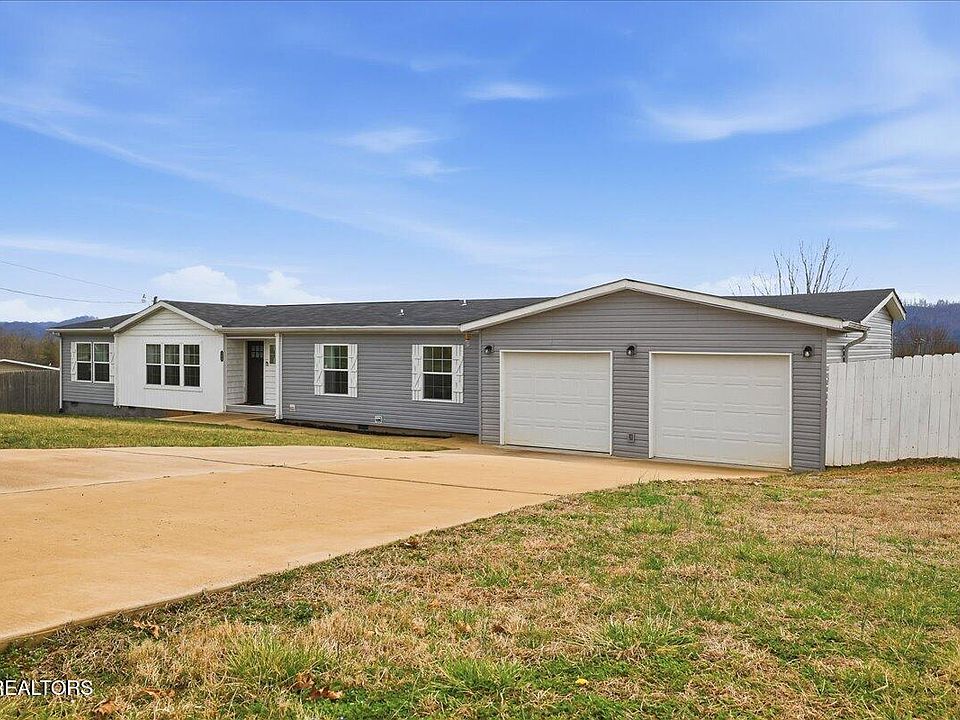 1st image of 158 Elaine Dr