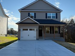 223 Lolly Ln, Maryville, TN 37803