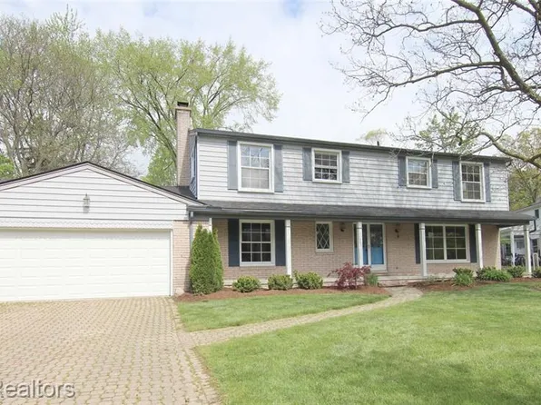 31305 Downing Pl, Beverly Hills, MI 48025