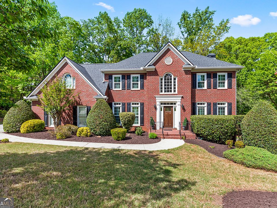 1st image of 307 Corrigan Trce