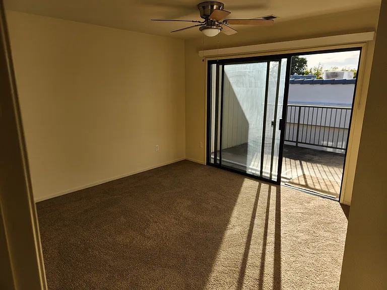 1315 Maurice Ave — Photo 8