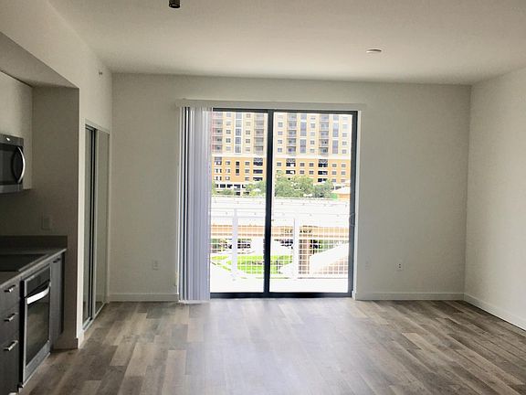 2nd image of 207 S Parker St