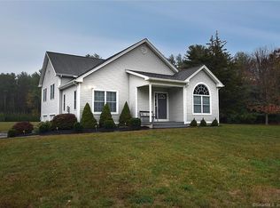 192 Wauregan Rd, Canterbury, CT 06331