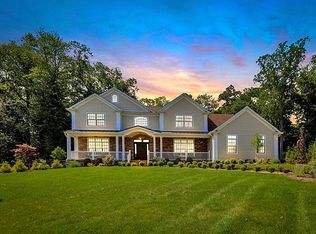 11 Flintlock Rd, Montvale, NJ 07645