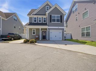 5521 Sadie Ln, Virginia Beach, VA 23462