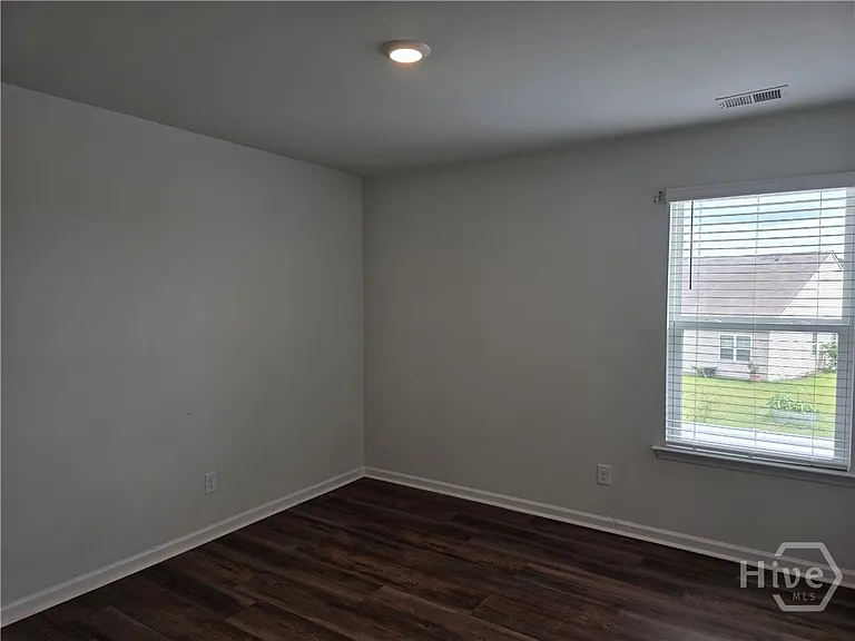 114 Troupe Dr — Photo 17