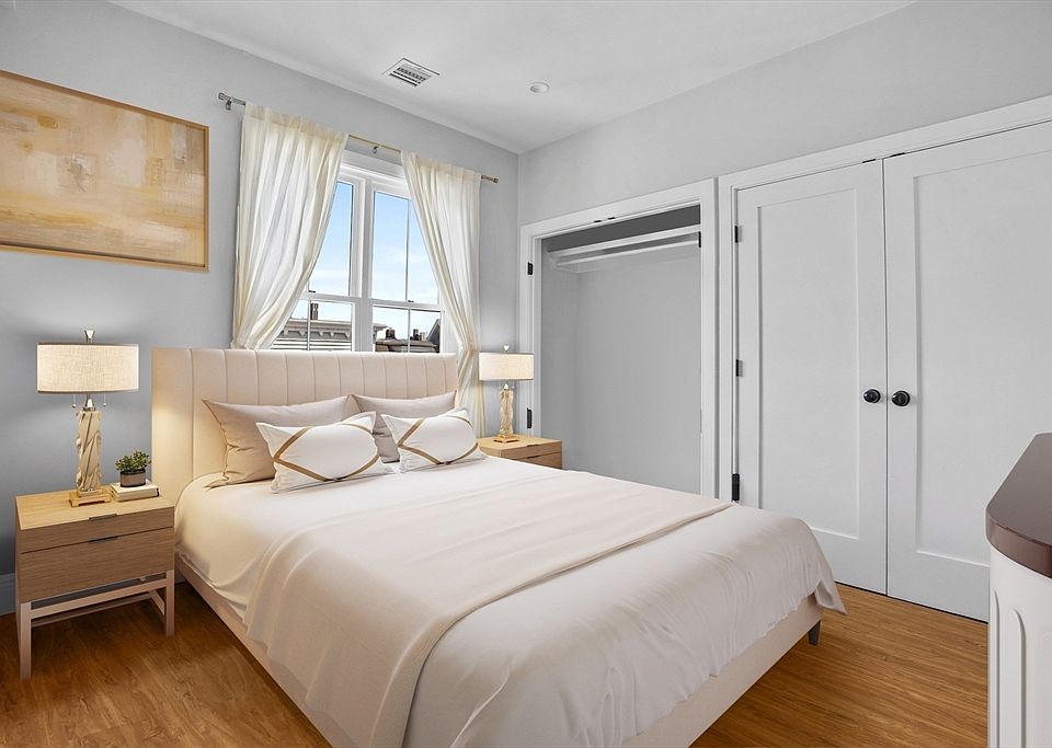 2nd image of 174 W 7th St #1