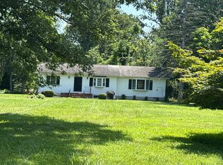 13752 Mountain Rd, Purcellville, VA 20132