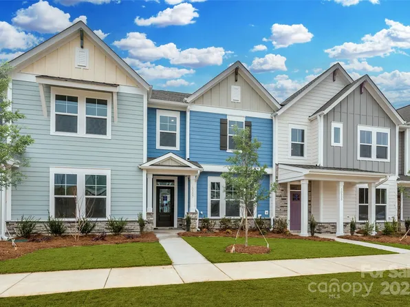 10507 Boudreaux St, Huntersville, NC 28078
