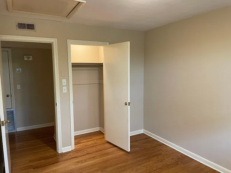 4638 Fall Creek Rd — Photo 11