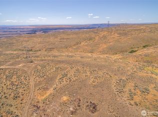 3060 NE Altura Ln, Coulee City, WA 99115